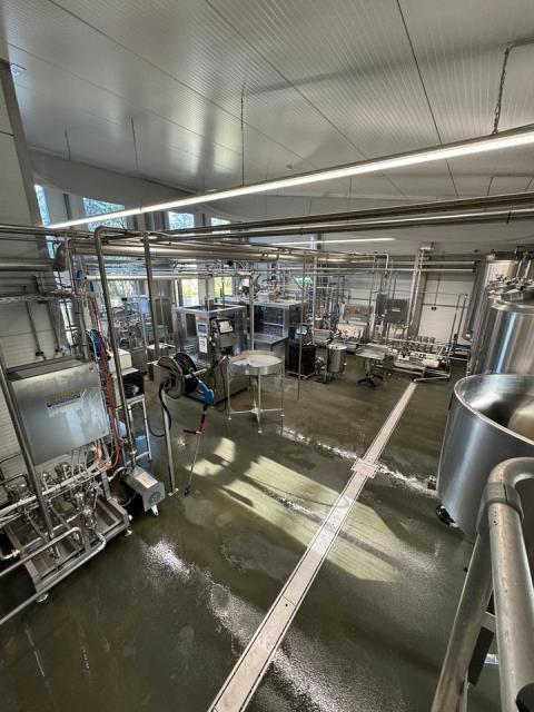 Galdi RG21 - 2000 Filling machine Gabletop with cap applicator (7)