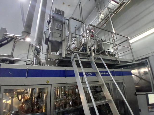 SIG-Combibloc Line CFA 312-35 (2)
