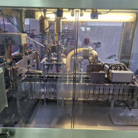 Galdi RG21 Gabletop Cardboard Filling Machine with Closure Applicator (9)